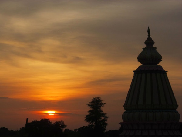  விமானம் மற்றும் ரயில் வசதிகள்