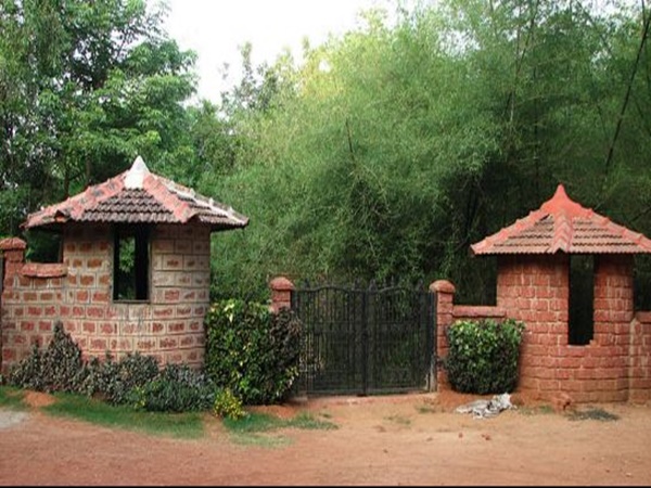 கலைப் பொருட்கள் உற்பத்தி நிகழும் ஷில்ப்கிராம் கிராமம் எங்கே இருக்கிறது தெரியுமா? கலைப் பொருட்கள் உற்பத்தி நிகழும் ஷில்ப்கிராம் கிராமம் எங்கே இருக்கிறது தெரியுமா?