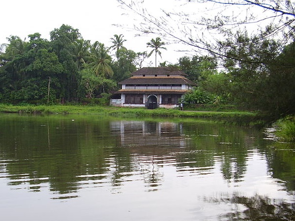 அனந்த பத்பநாப சுவாமியின் மூலஸ்தானம் 560 கிமீ தாண்டி பேக்கலில் இருக்காம்!