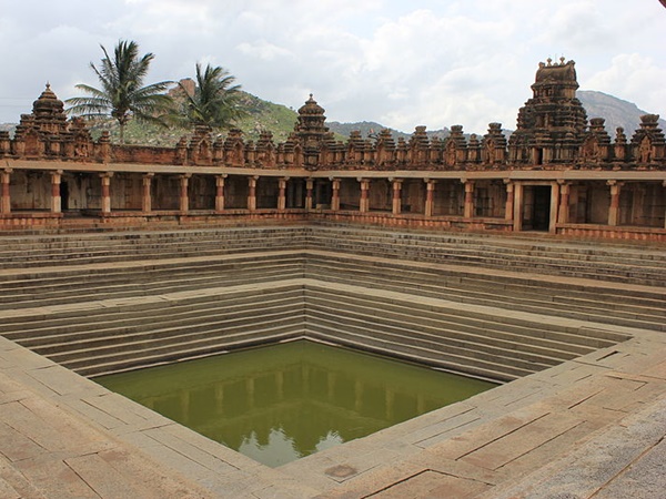  போக நந்தீஸ்வரர் கோவில்