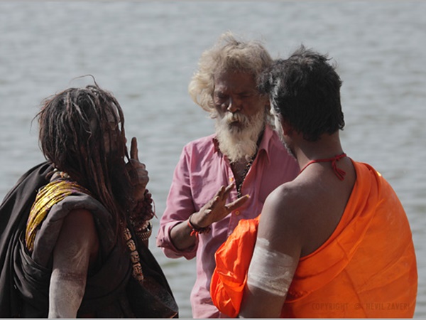 சாதுக்களைக் காண்போம் வாருங்கள் சாதுக்களைக் காண்போம் வாருங்கள்