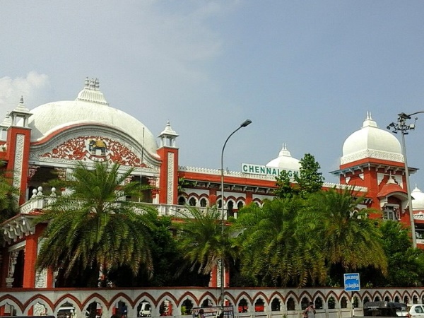 எழும்பூர் ரயில் நிலையம் 