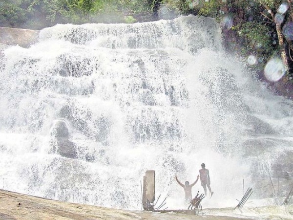 சின்ன சுருளி நீர்வீழ்ச்சி