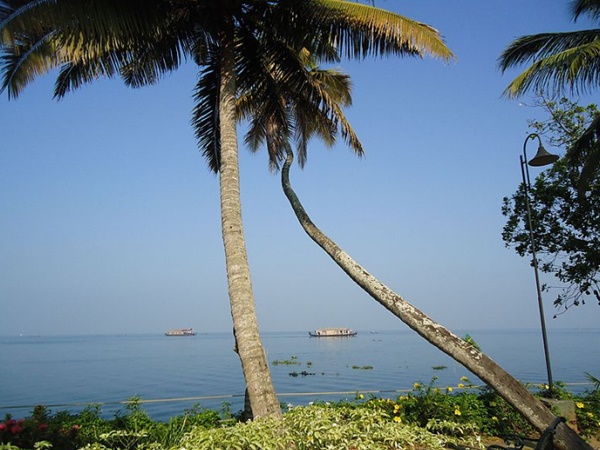 குமரகம்: