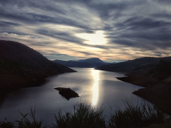  பனிச்சரிவு ஏரி