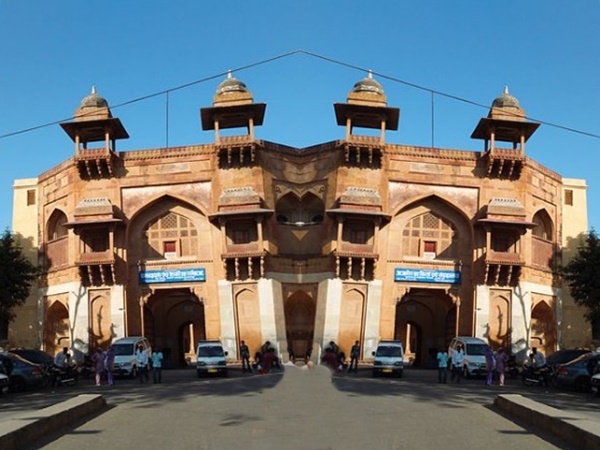 அஜ்மீர் மியூசியம் 