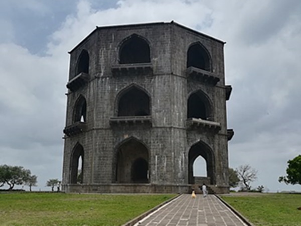 கோட் பாக் நிஜாம்