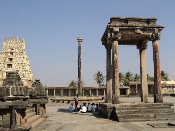 பேலூர் சுற்றுலா வழிகாட்டி - ஈர்க்கும் இடங்கள், எப்படி அடைவது