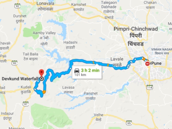 சாலை வழியாக பயணிப்பவர்களே