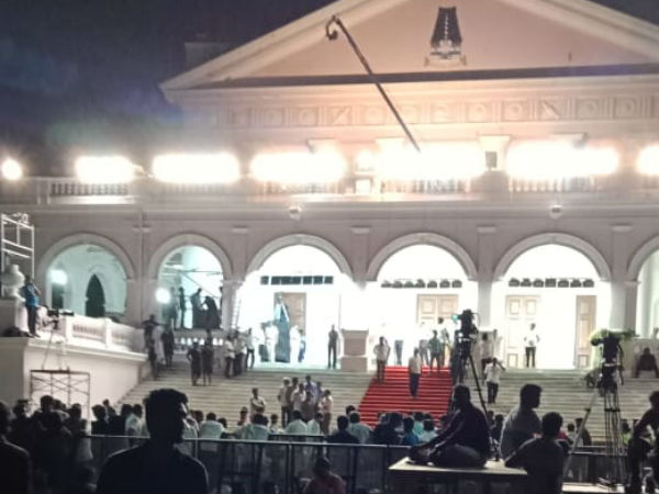 பிரிட்டிஷ் தலைவர்களின் உருவப்படங்கள் நிறைந்த கேலரி பிரிட்டிஷ் தலைவர்களின் உருவப்படங்கள் நிறைந்த கேலரி