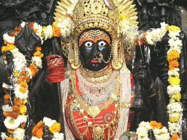 இரவினில் பேசும் தெய்வங்கள் இரவினில் பேசும் தெய்வங்கள்