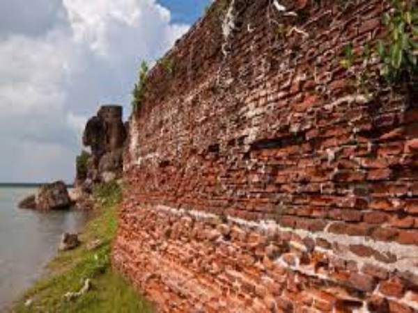 வழியில் இடைக்கழிநாடு ஆலம்பரை கோட்டை ஒரு விசிட் வழியில் இடைக்கழிநாடு ஆலம்பரை கோட்டை ஒரு விசிட்