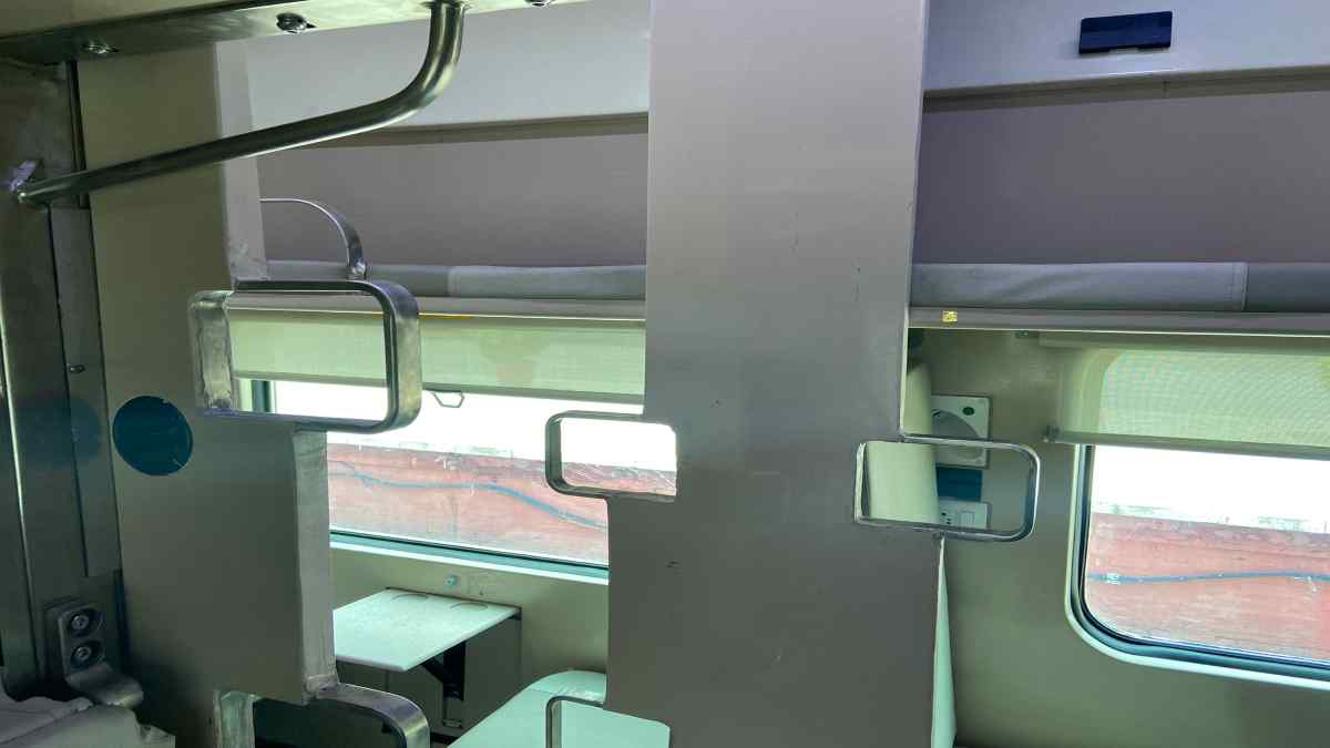 AC 3 tier coaches