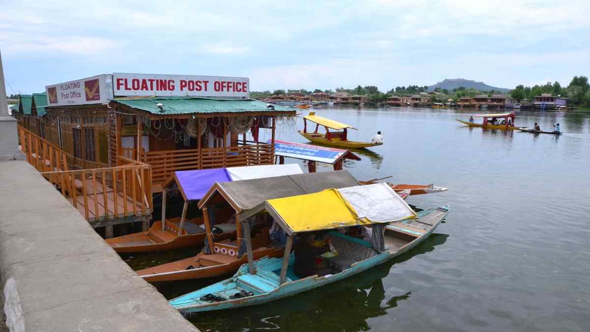 floatingpostofficeindallake floatingpostofficeindallake