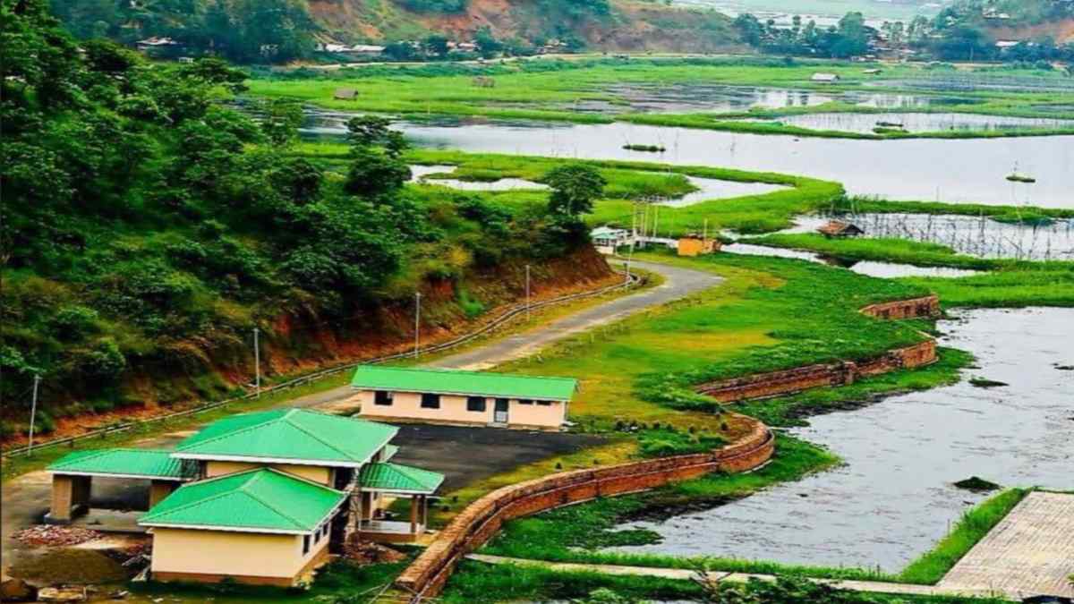 floating national park in the world is in India - loktak lake guide 