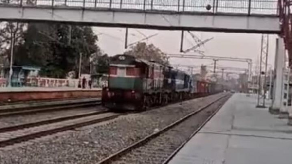 freighttraintravelledataspeed