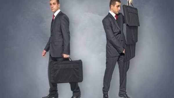 whatisinsidethebriefcaseofpmsbodyguards whatisinsidethebriefcaseofpmsbodyguards