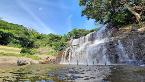 waterfallsnearmadurai1