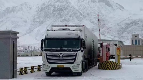 pakistan-chinakhunjerabborderreopensfortrade
