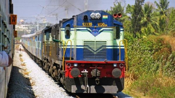 Indian railways on its way to complete 100 per cent electrification Indian railways on its way to complete 100 per cent electrification
