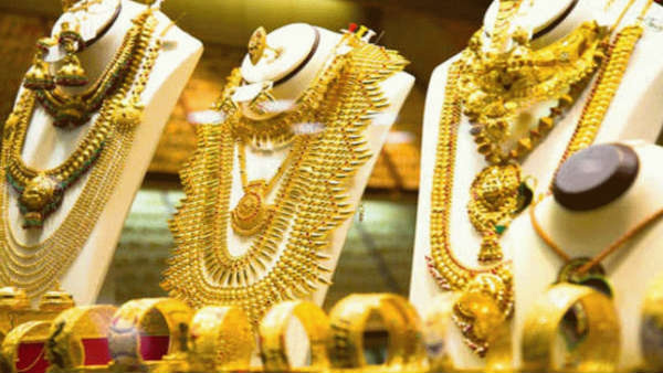 Gold prices likely to hit Rs 80 000 per savaran2 Gold prices likely to hit Rs 80 000 per savaran2