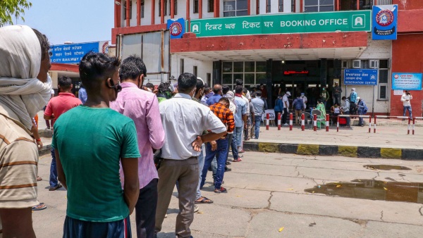 How to book tatkal very fast without any hassle follow these steps clearly