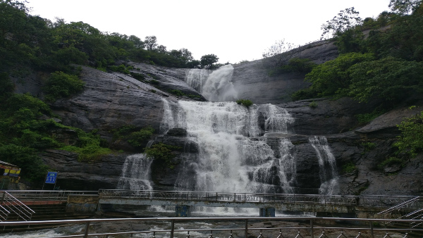 courtallam waterfalls courtallam waterfalls