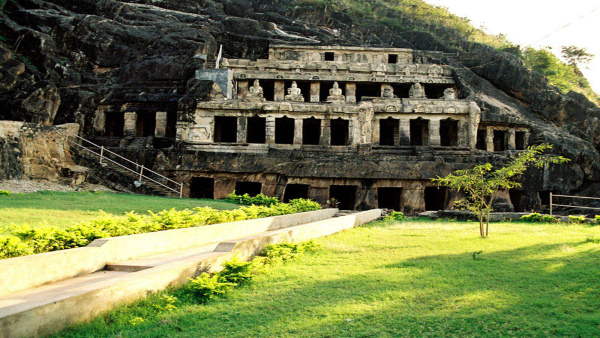 Undavalli Caves Undavalli Caves