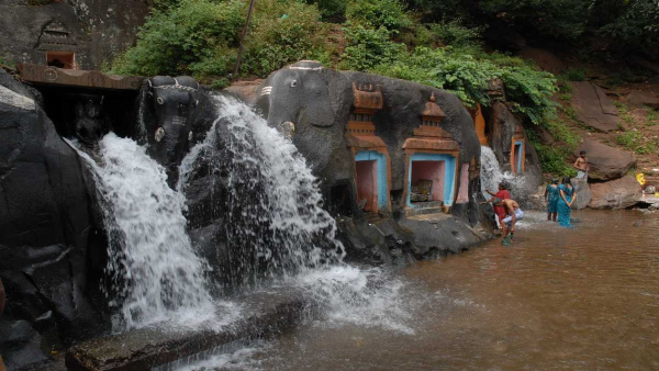 Kalhatti falls Kalhatti falls