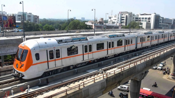 Metro Train