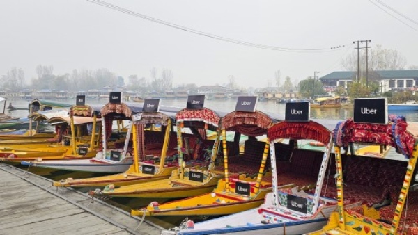Shikara Shikara