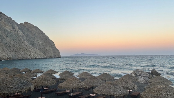 Perissa Beach