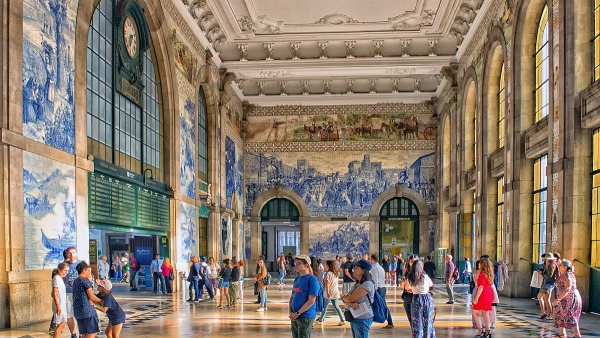 Sao Bento Railway Station