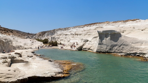 Sarakiniko Beach