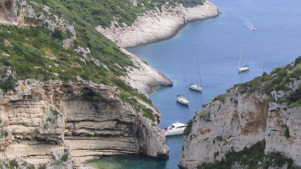 Stiniva beach