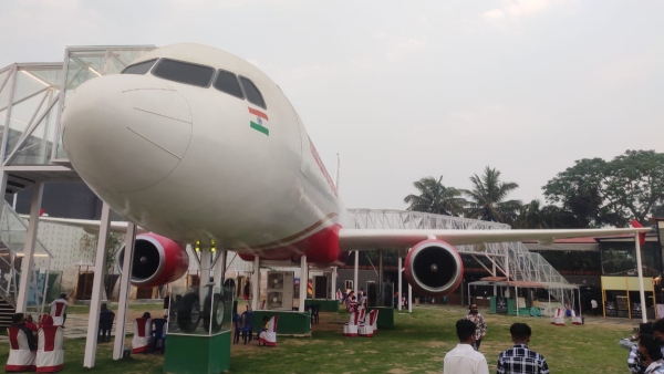 Airplane Themed Restaurant