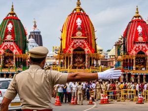 పూరీ రథయాత్ర 2026: ట్రాఫిక్ ఆంక్షలు, రైలు ప్రయాణం.. తక్కువ ఖర్చుతో సులభంగా దర్శనం చేసుకోవడం ఎలా?