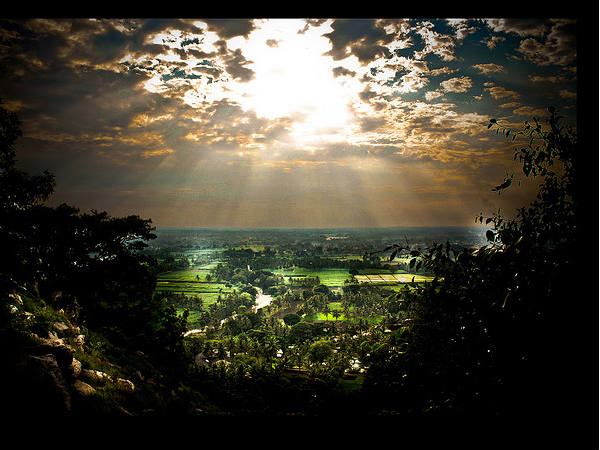 పచ్చటి బాటలో పగటి ప్రయాణం ! 