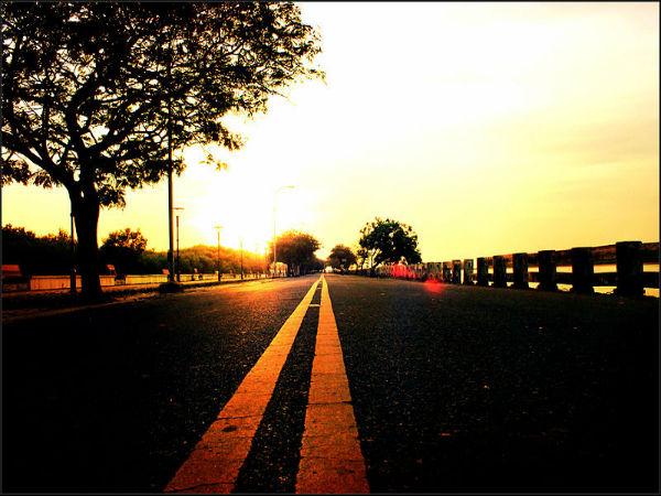 మేరైన్ డ్రైవ్, ముంబై 