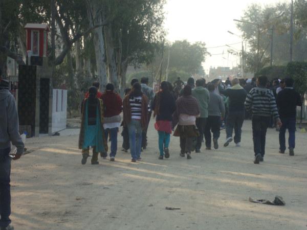 ఇండియా - పాకిస్తాన్ సరిహద్దు ప్రవేశం 