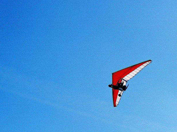 హాంగ్ గ్లైడింగ్ 