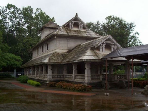 పురాతన గ్రంధాలు 