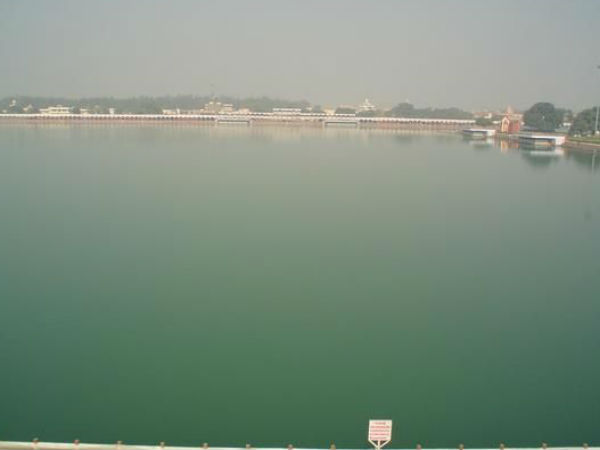 యాత్రా కేంద్రం