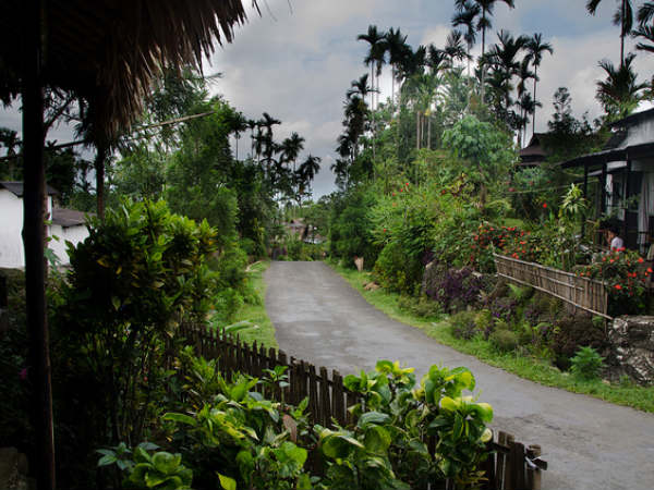 మావ్ లీనంగ్ 