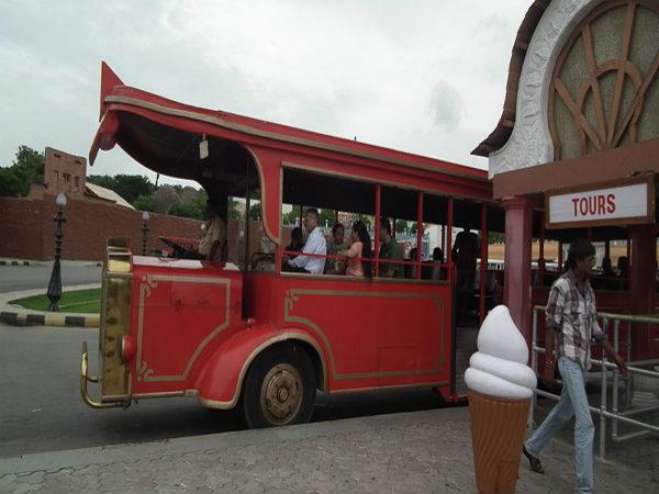  ఫిలిం సిటీ టూరింగ్