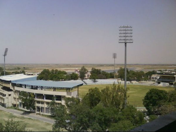 గ్రీన్ పార్క్ స్టేడియం 