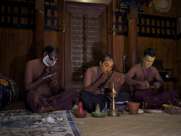 నృత్య రూపకాలు - నేటి ఆదర్శాలు!