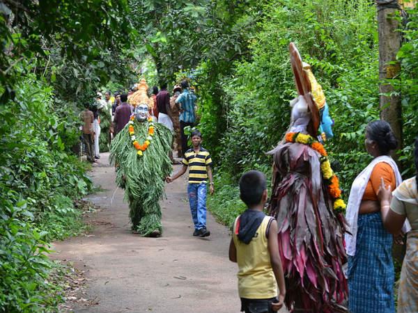 డాన్స్ చేస్తే ...దేవుడు రావాలి ?