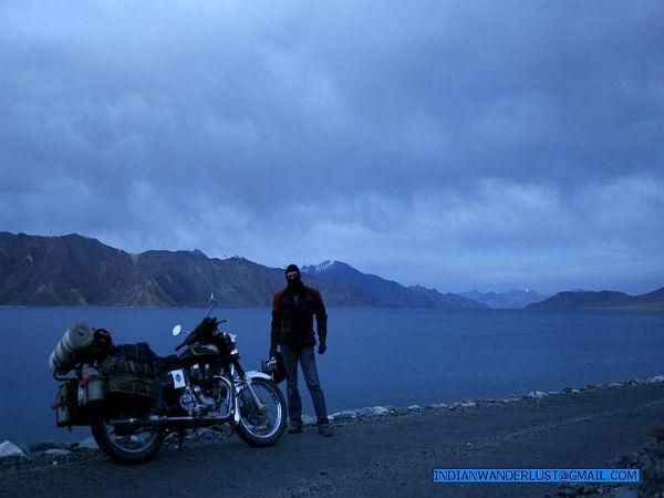 త్రీ ఇడియట్స్ ....ఒక్కసారి చూస్తె !