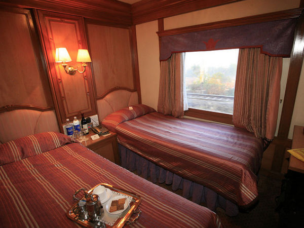  పగలు ప్రయాణం - రాత్రి విశ్రాంతి!